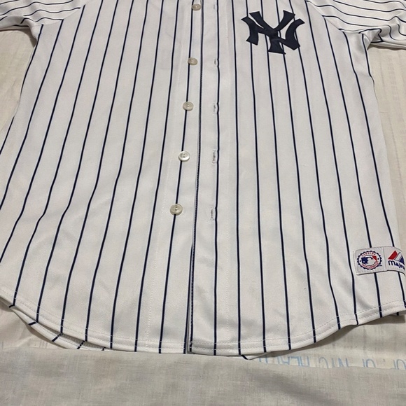 New York Yankees Replica Baseball Jersey - Picture 3 of 5